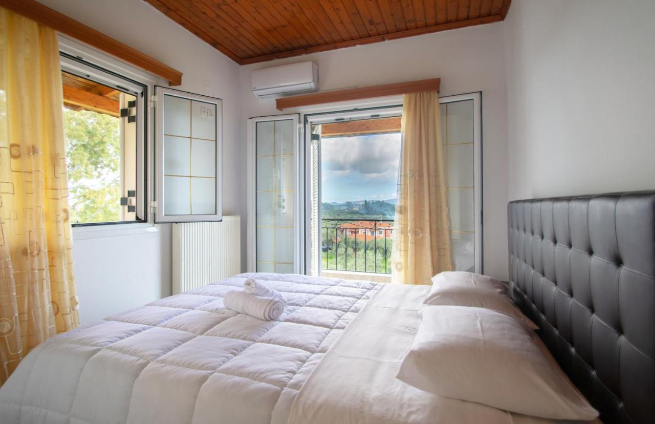 Family Private Homes & Sea View Lithakia  Exterior photo