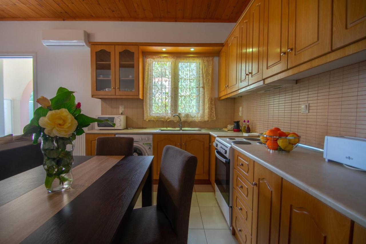 Family Private Homes & Sea View Lithakia  Exterior photo